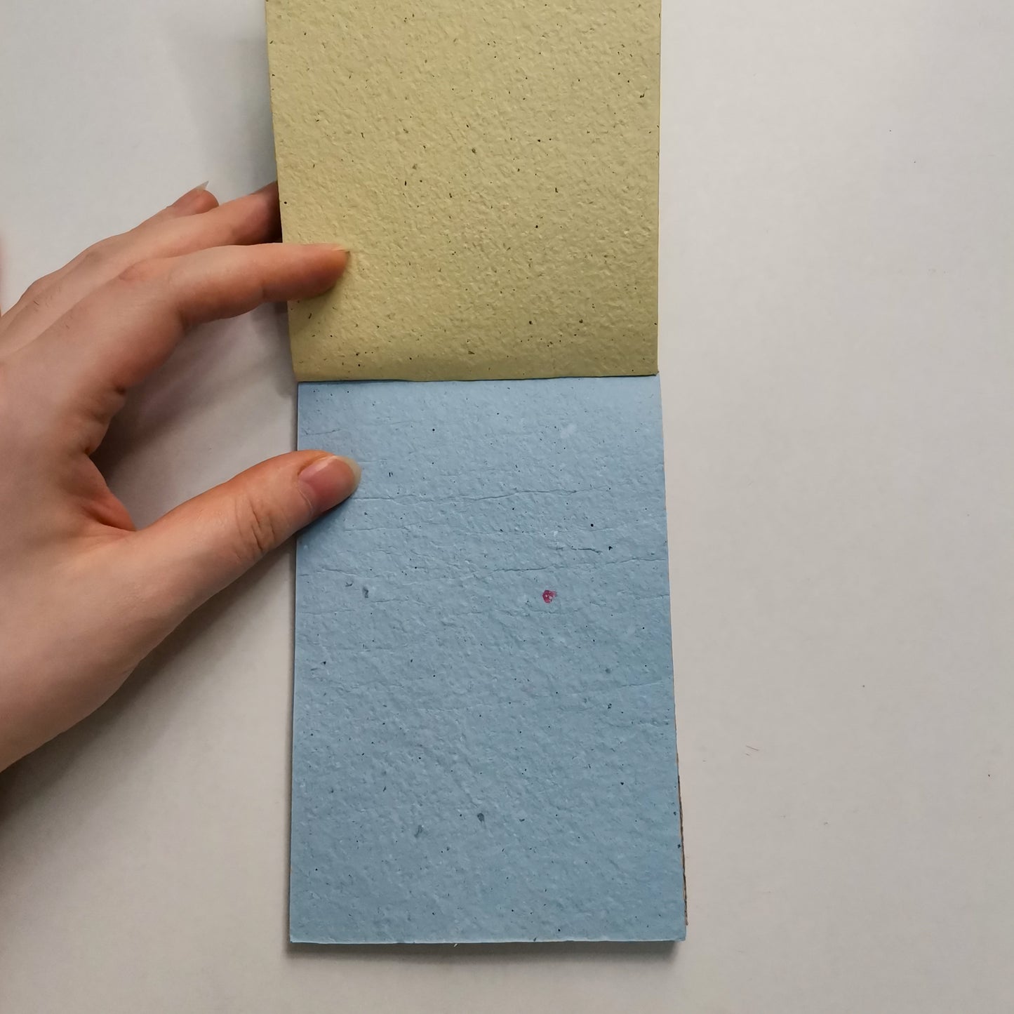 غزل بنات Notebook