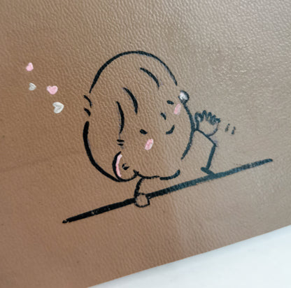 و من الشباك لرميلك حالي Notebook