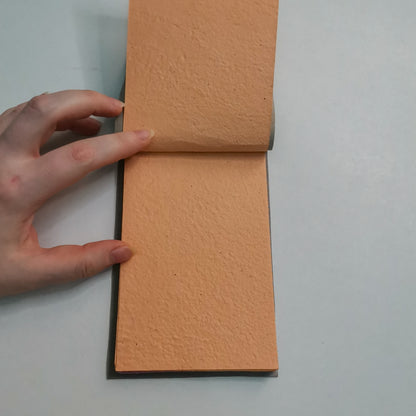 و من الشباك لرميلك حالي Notebook